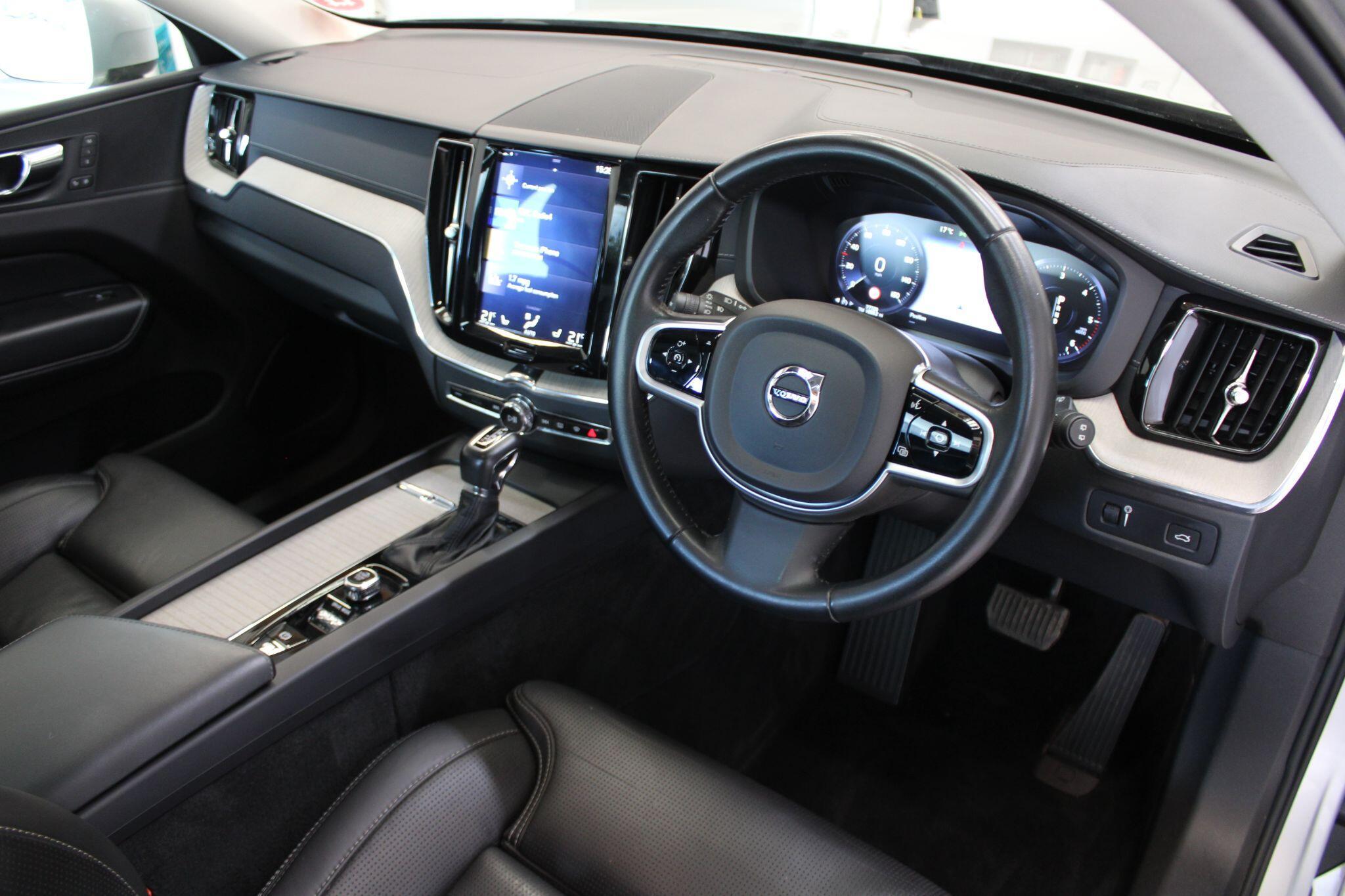 Volvo XC60 - Image 48