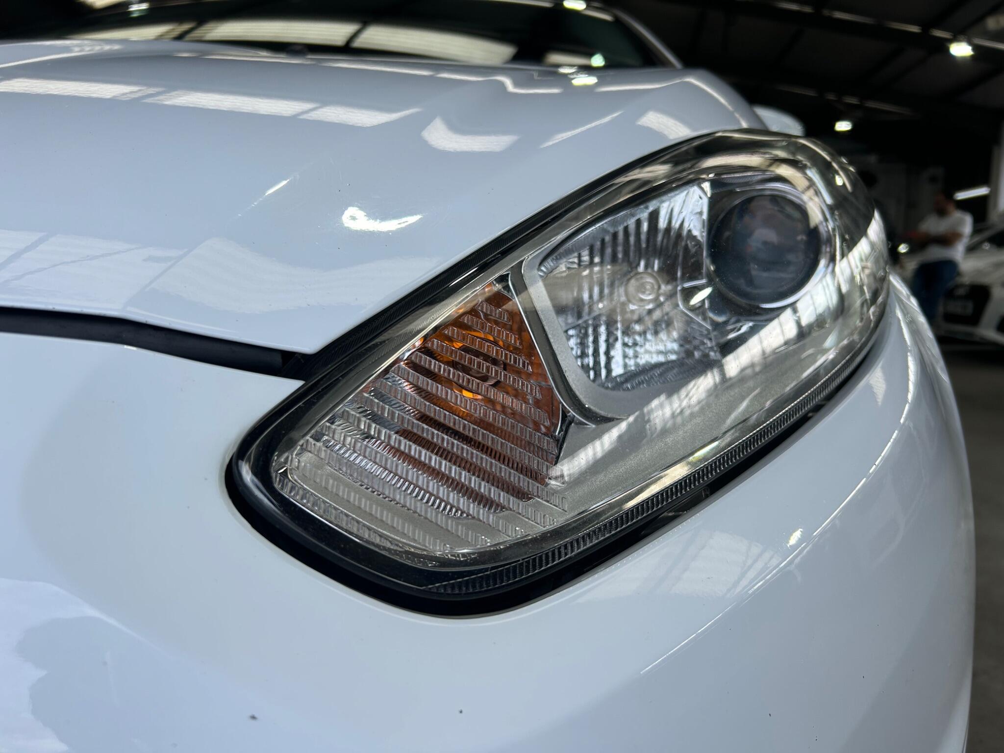 Ford Fiesta - Image 9