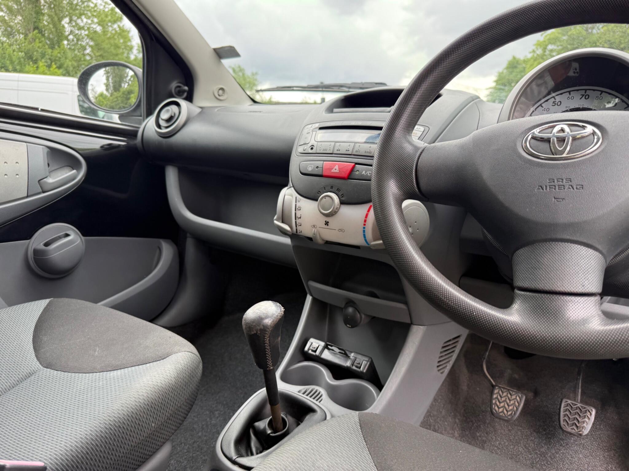 Toyota Aygo - Image 13