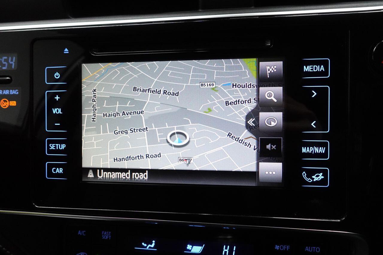 Toyota Auris - Image 2