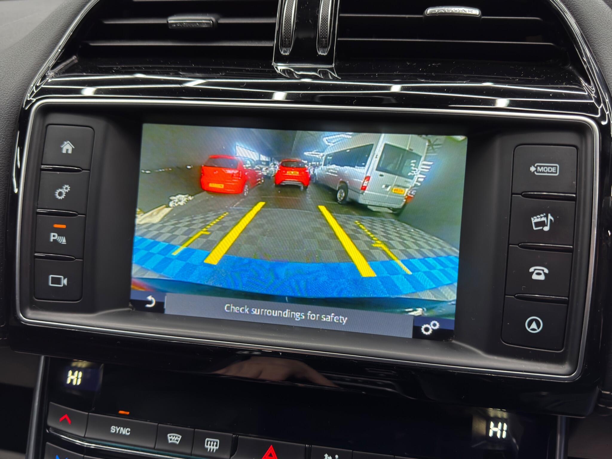 Jaguar XE - Image 36