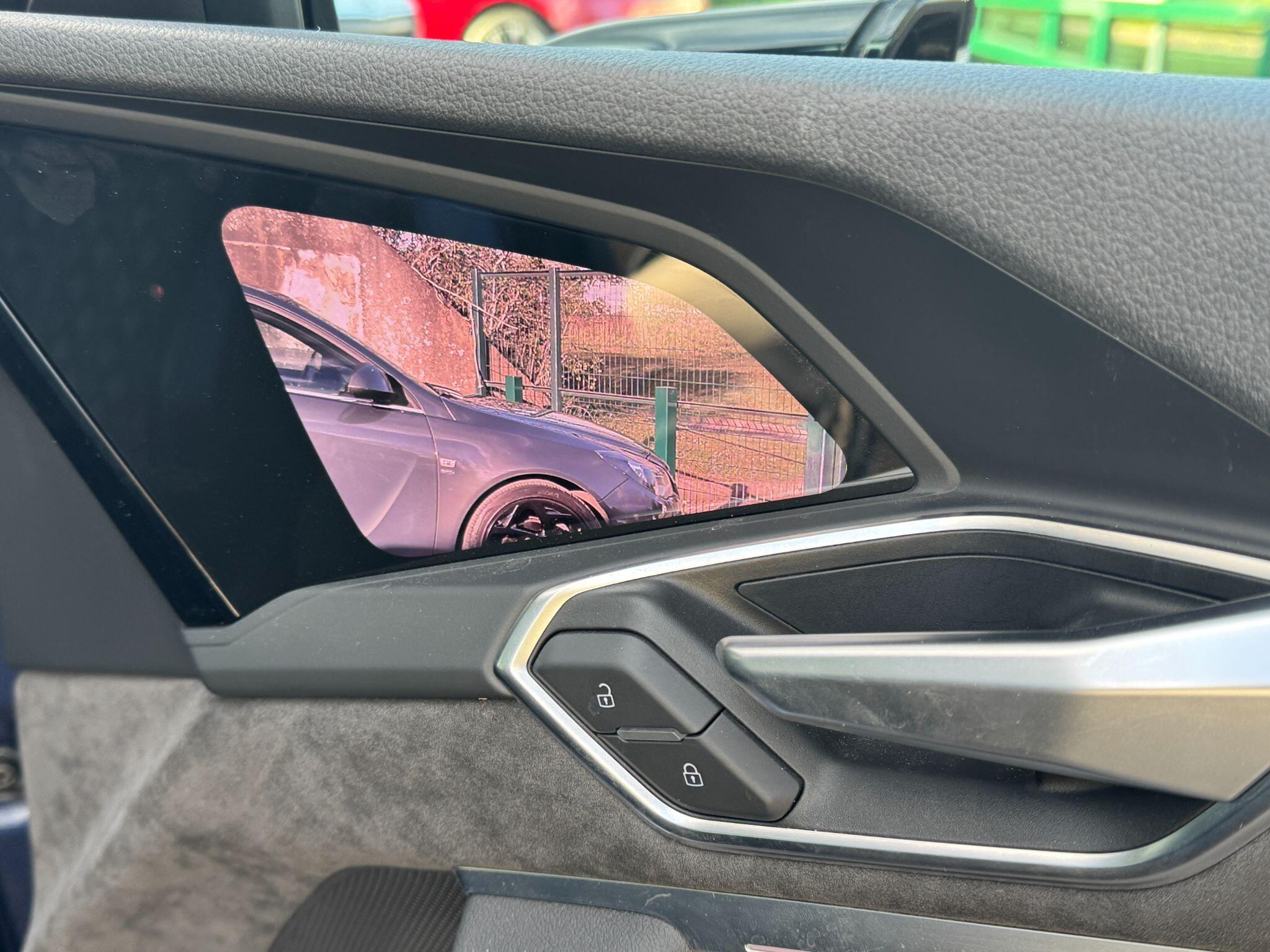 Audi E-Tron - Image 27