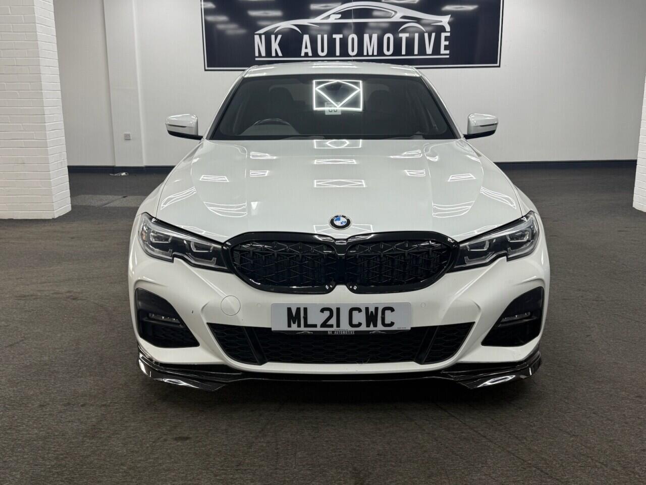 BMW 3 Series - Image 5