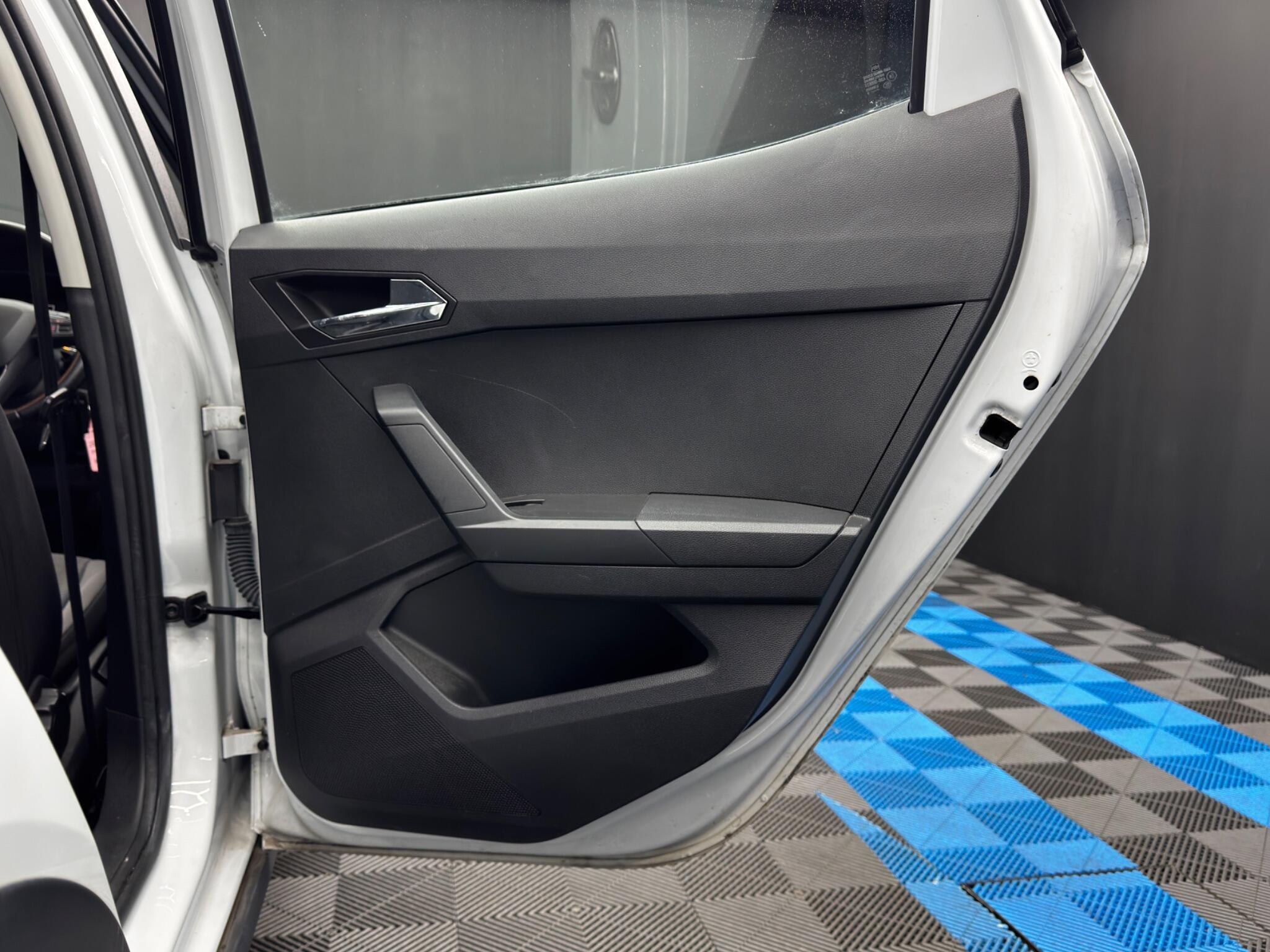 SEAT Arona - Image 40