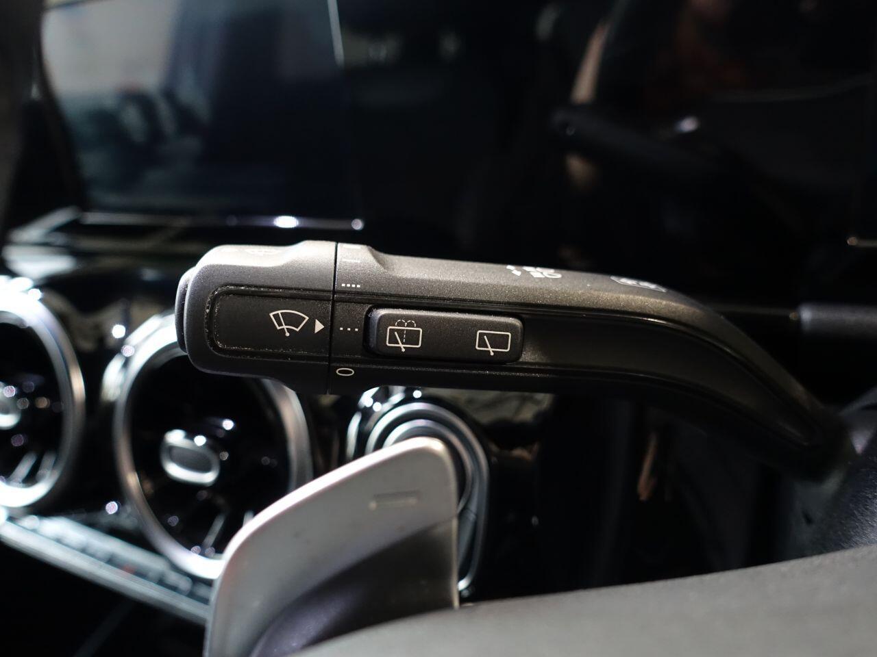 Mercedes-benz GLA - Image 16