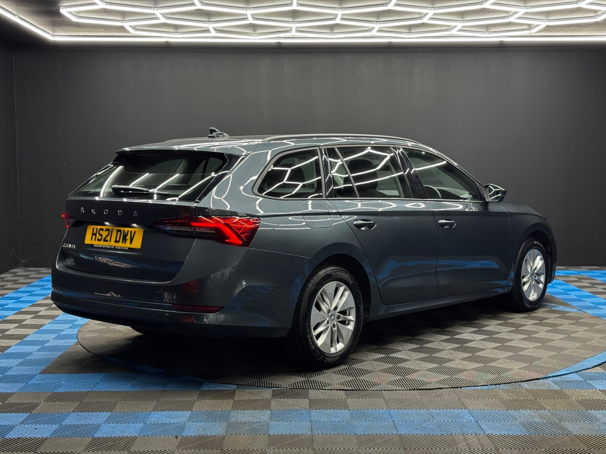 Skoda Octavia - Image 5
