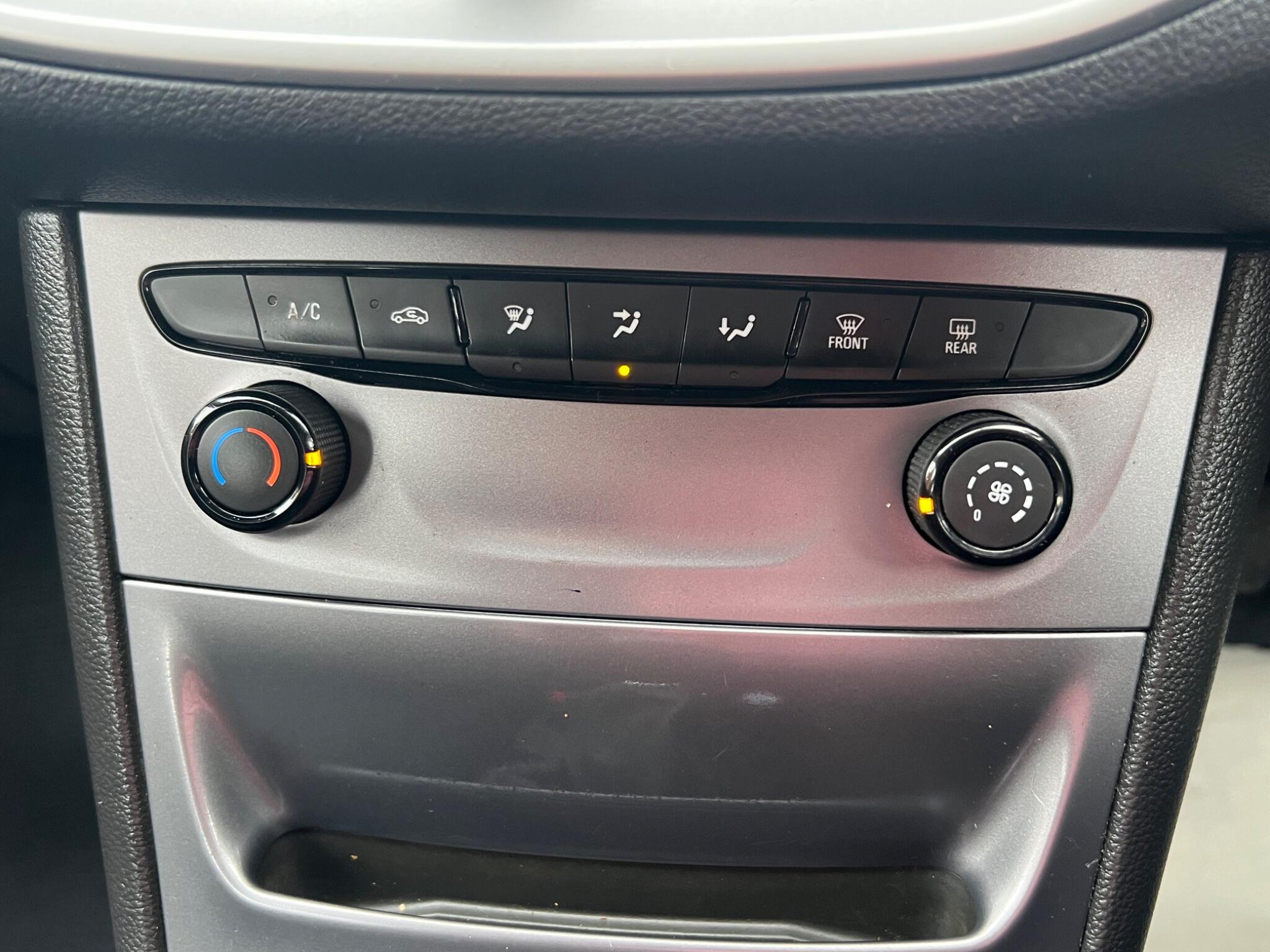 Vauxhall Astra - Image 48