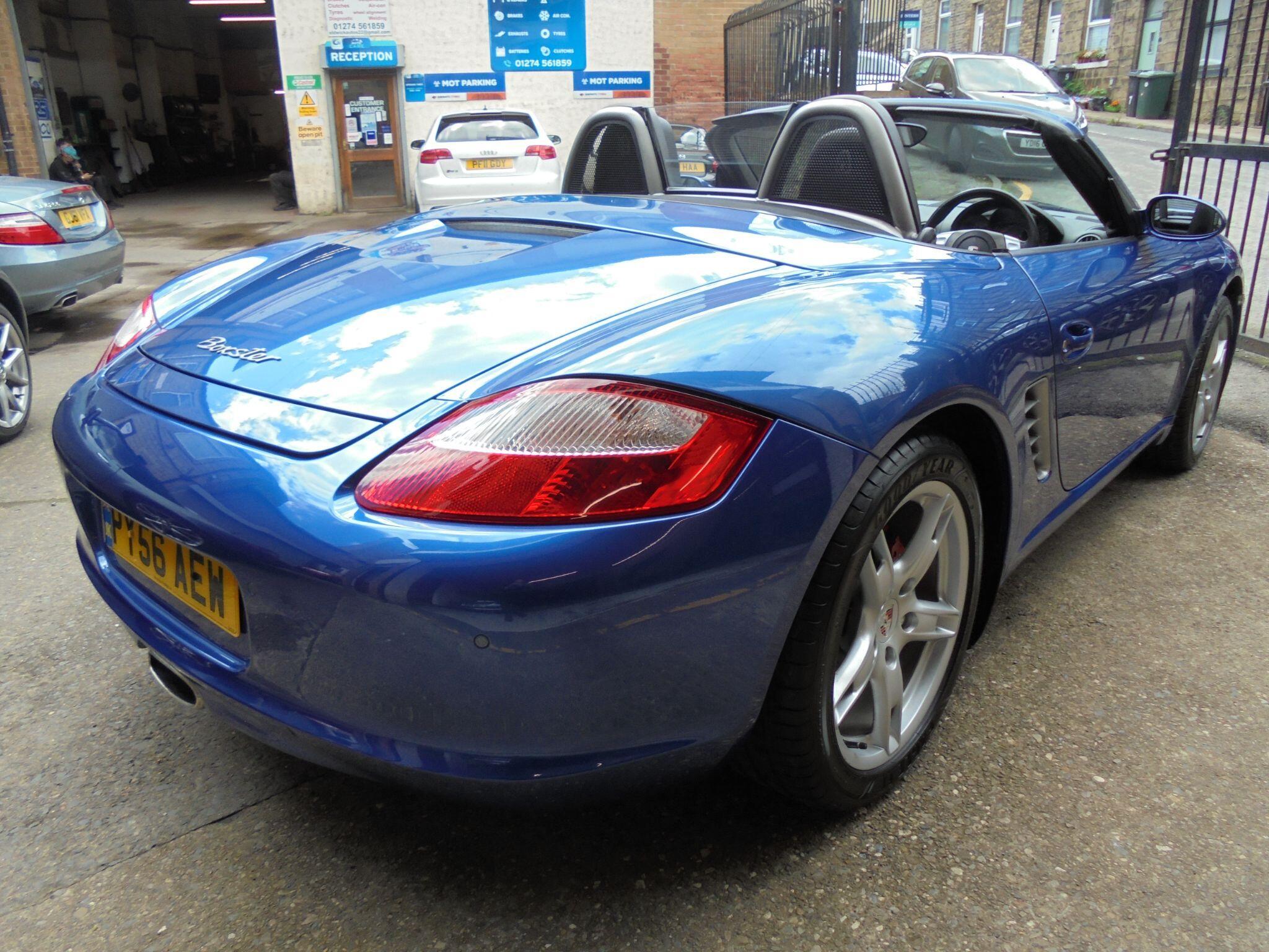 Porsche Boxster - Image 8