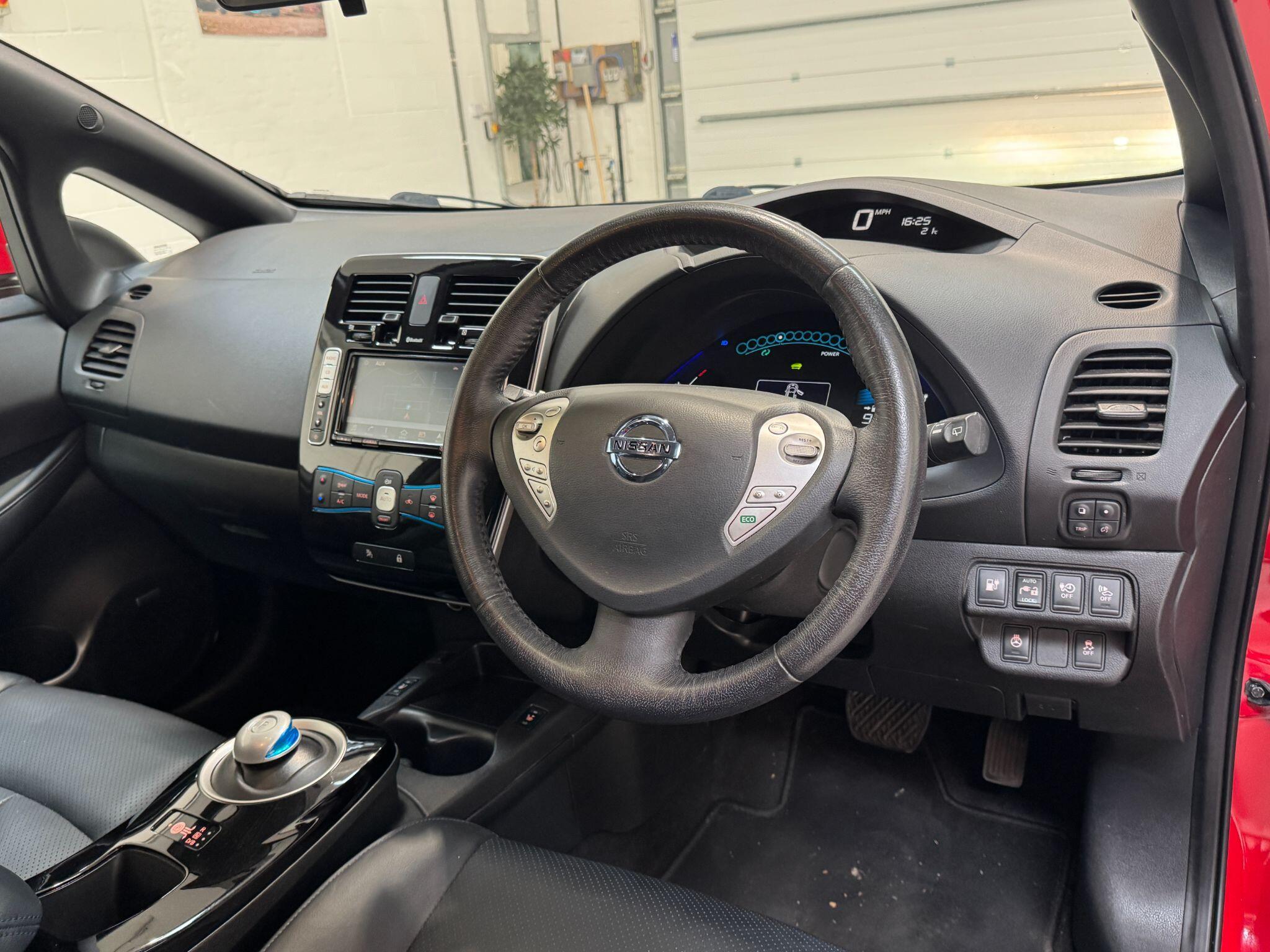 Nissan Leaf - Image 16