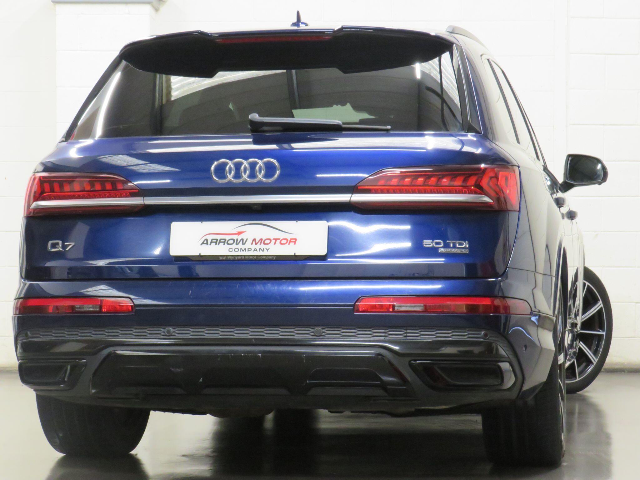 Audi Q7 - Image 3