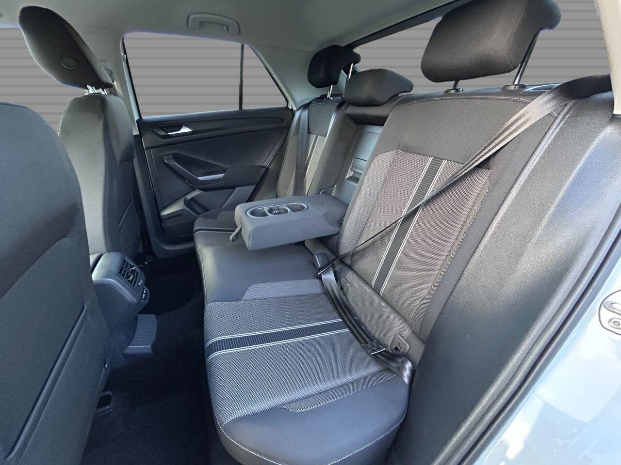 Volkswagen T-Roc - Image 16