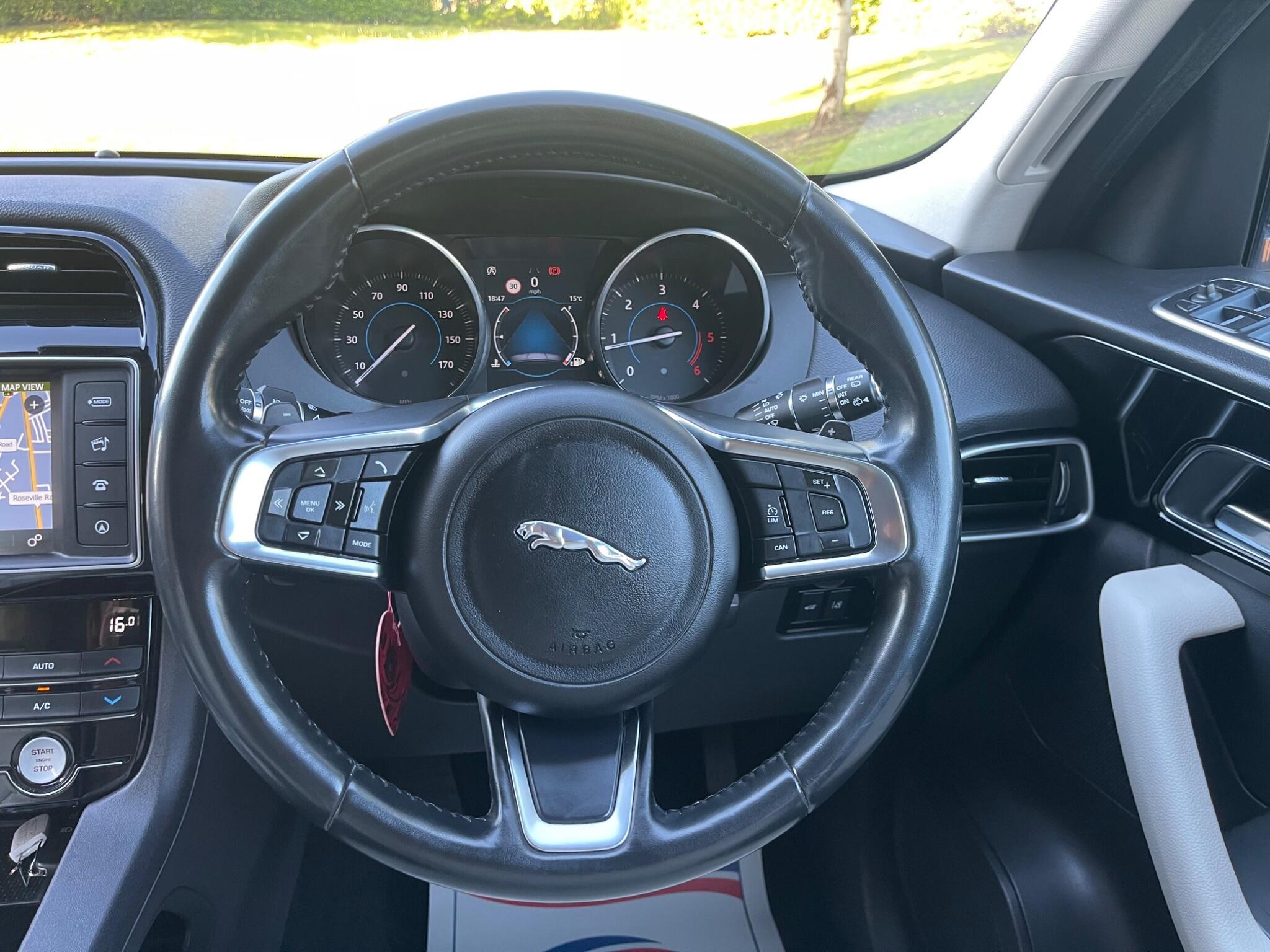 Jaguar F-Pace - Image 38