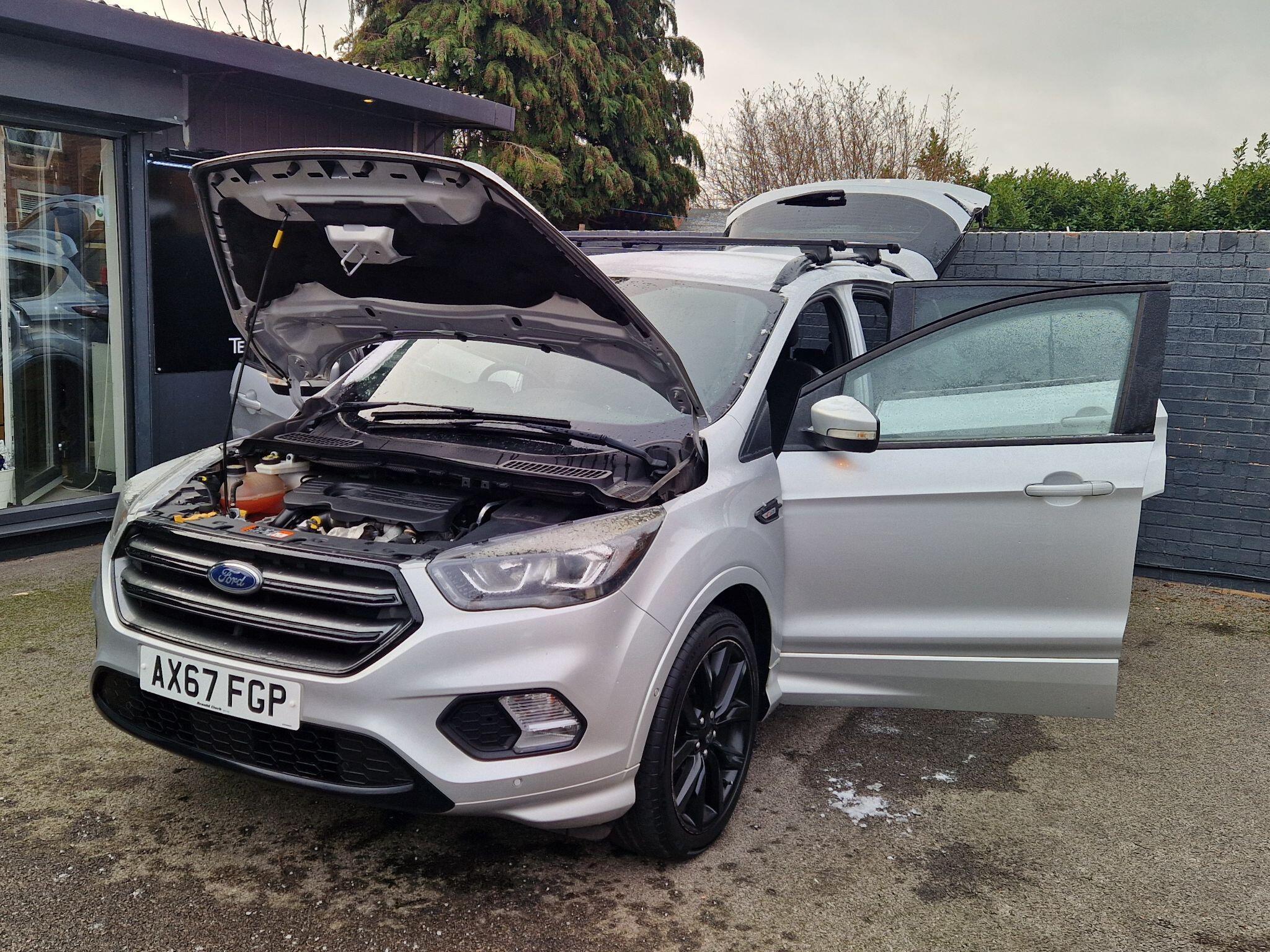 Ford Kuga - Image 13