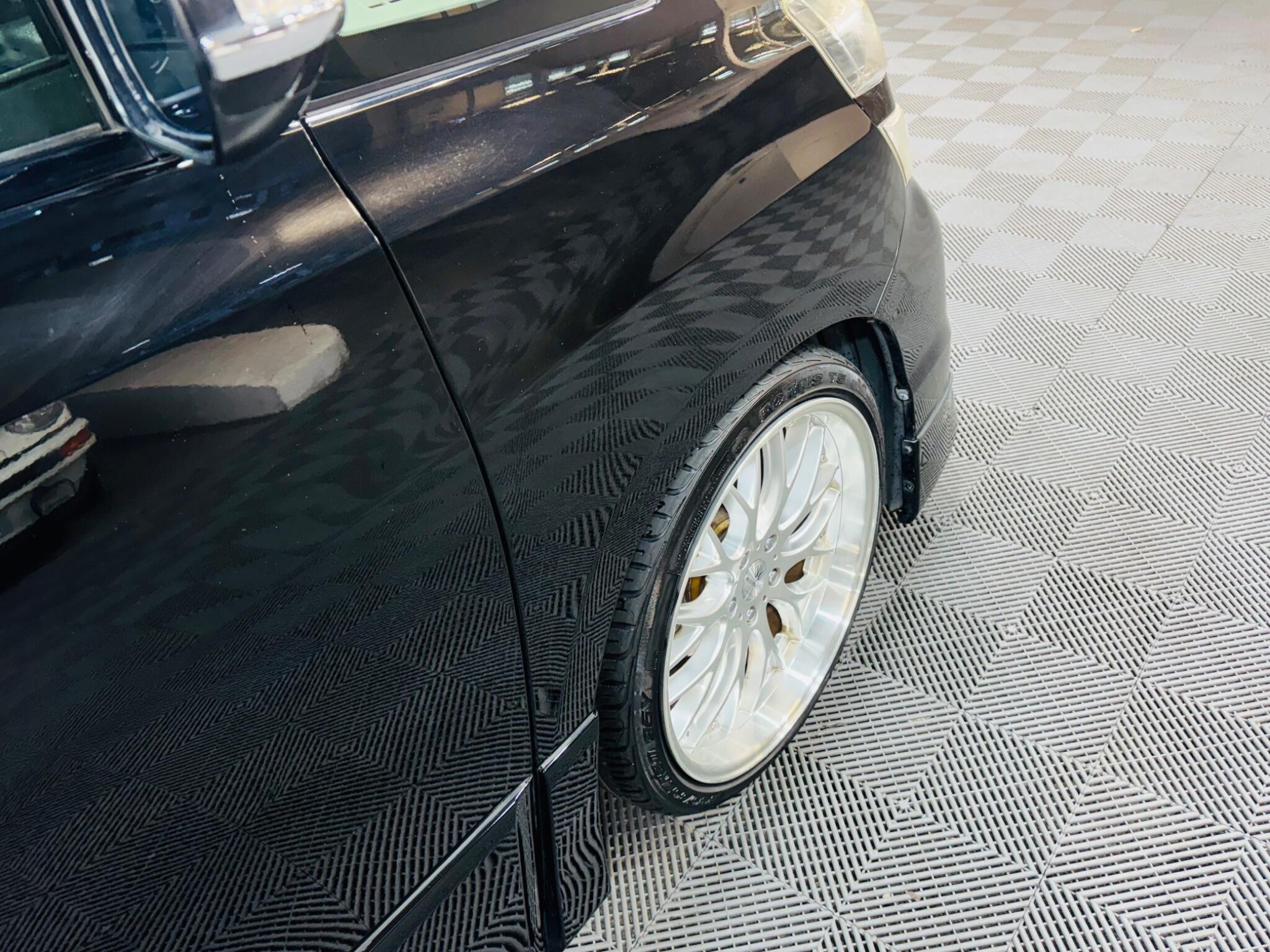 Toyota Vellfire - Image 15