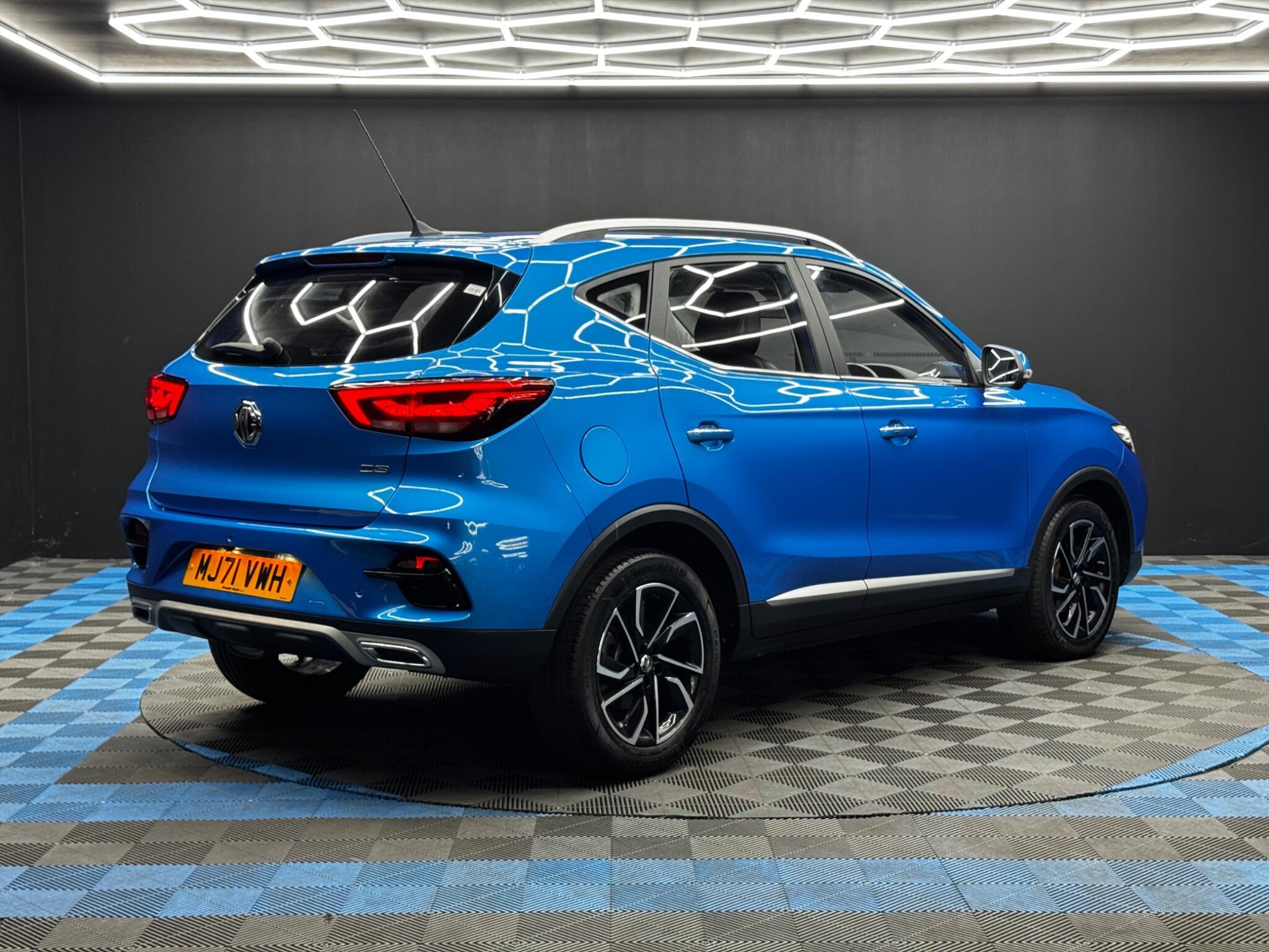 MG MG ZS - Image 5