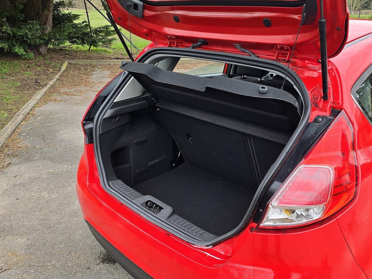 Ford Fiesta - Image 8