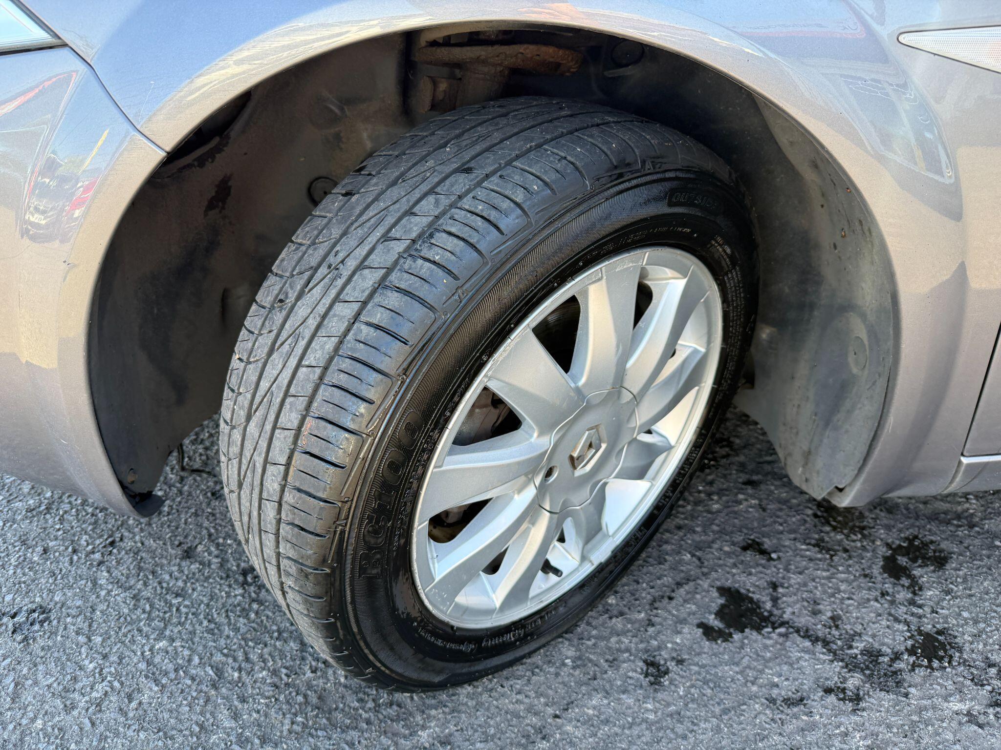 Renault Megane - Image 64