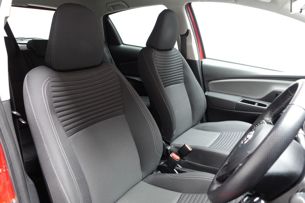 Toyota Yaris - Image 9