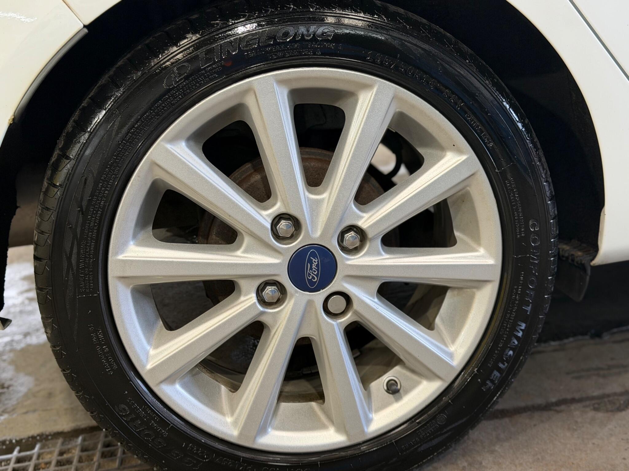 Ford Fiesta - Image 18