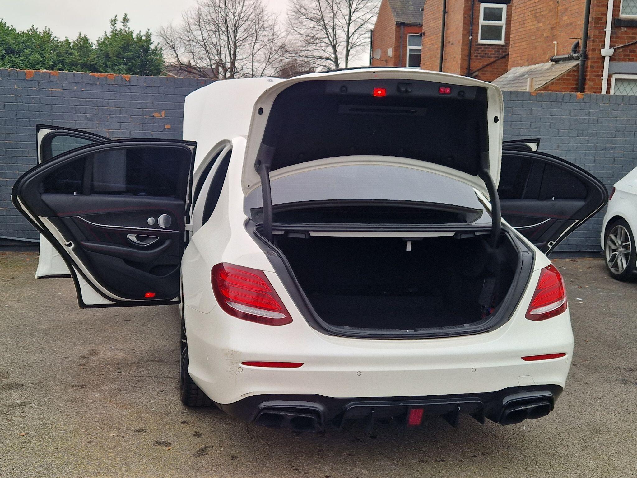 Mercedes E Class - Image 13