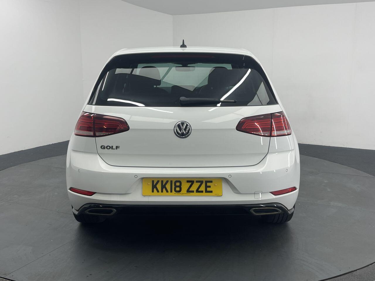 Volkswagen Golf - Image 10