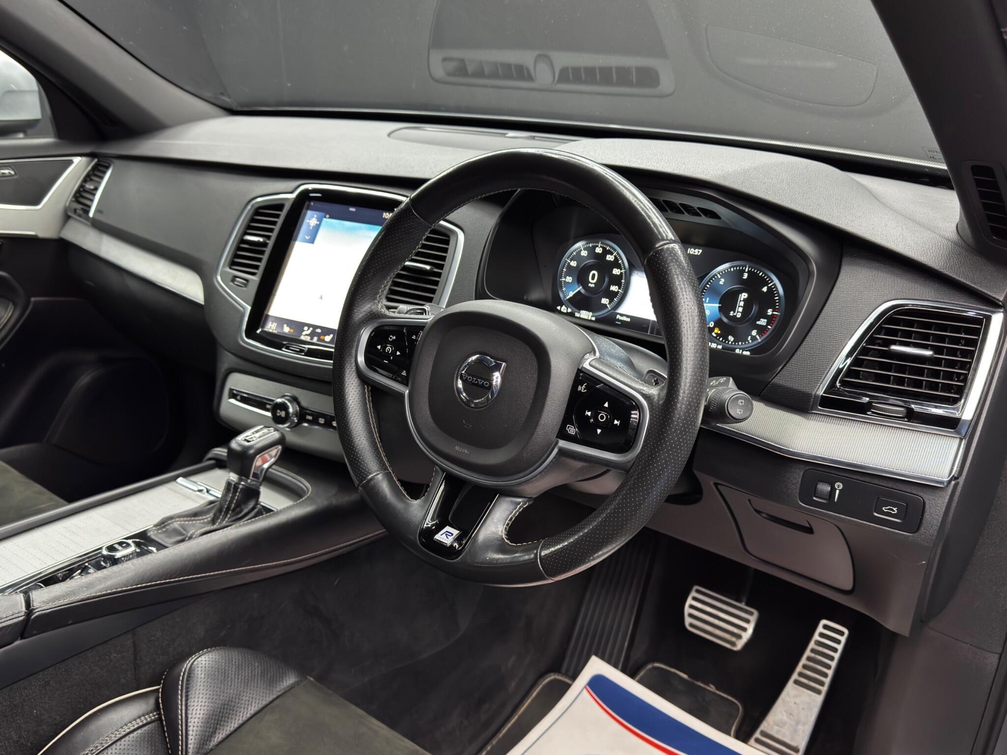 Volvo XC90 - Image 9