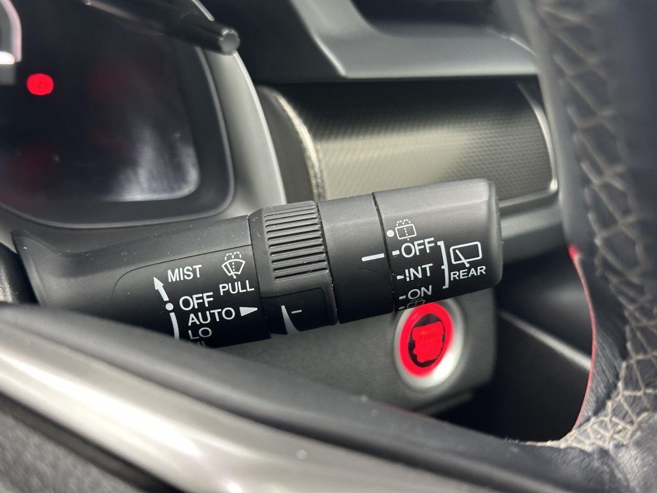 Honda Civic - Image 44