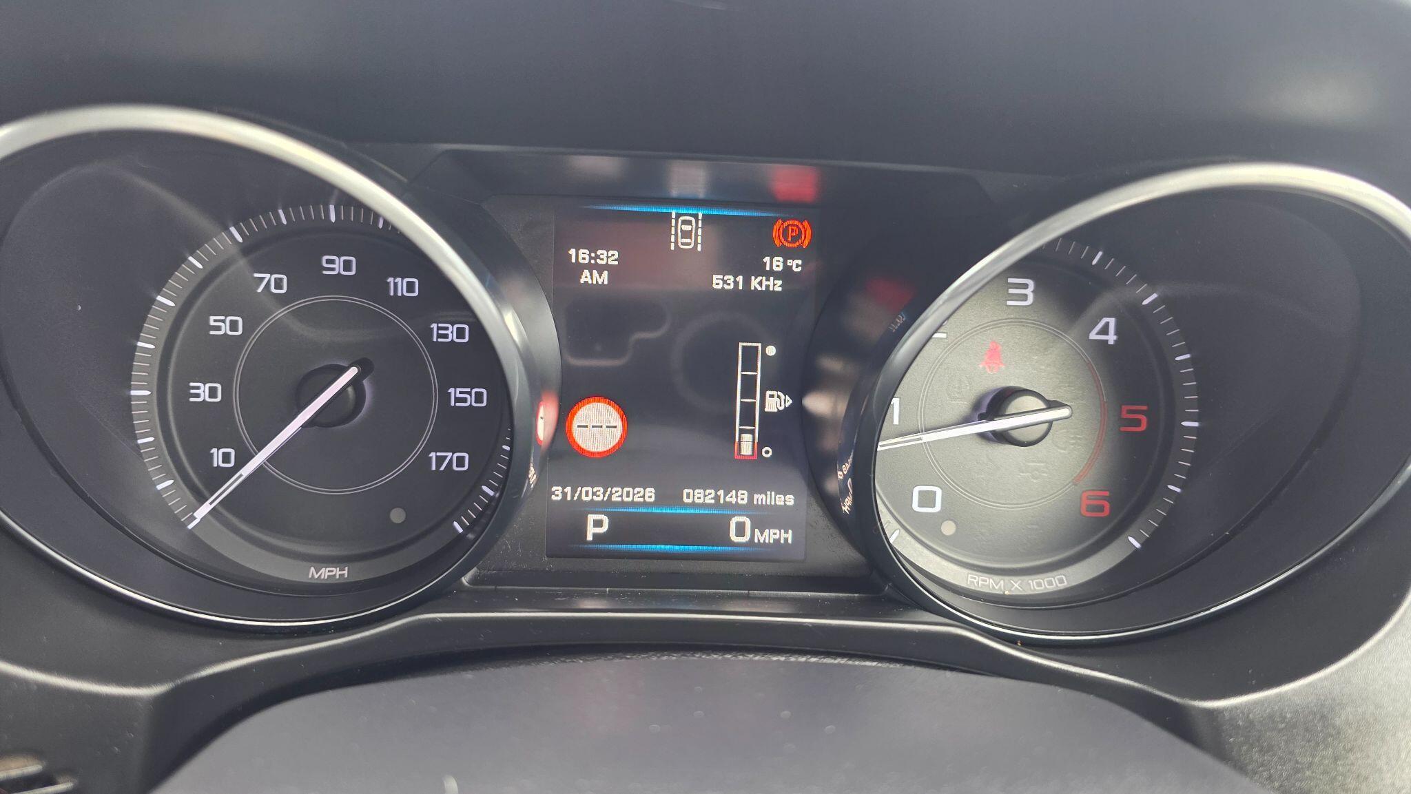 Jaguar XE - Image 32