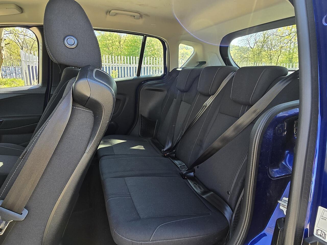 Ford B-Max - Image 8