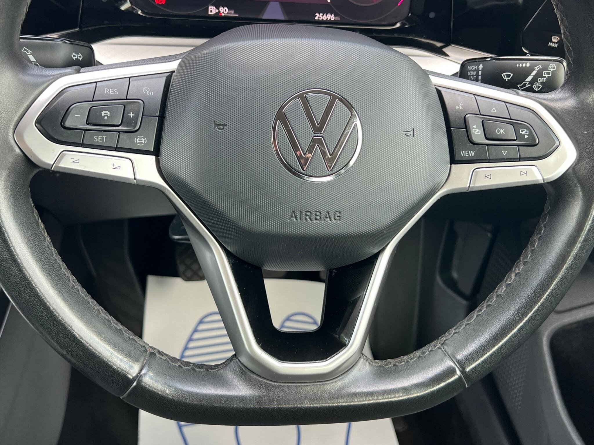 Volkswagen Golf - Image 17