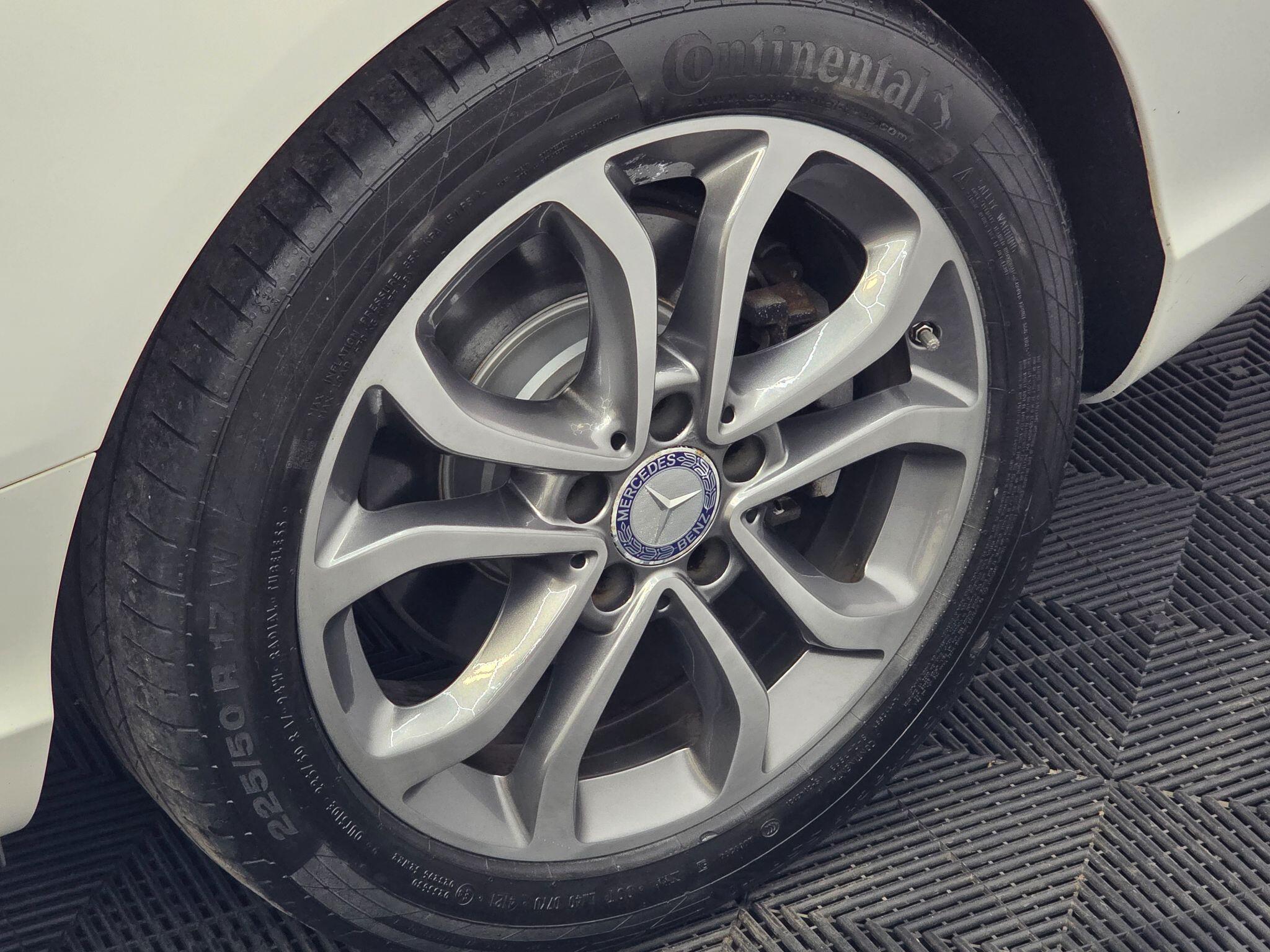 Mercedes C Class - Image 14
