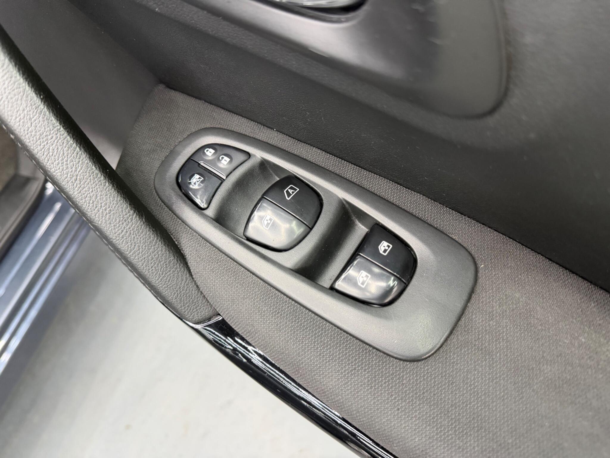 Renault Kadjar - Image 17