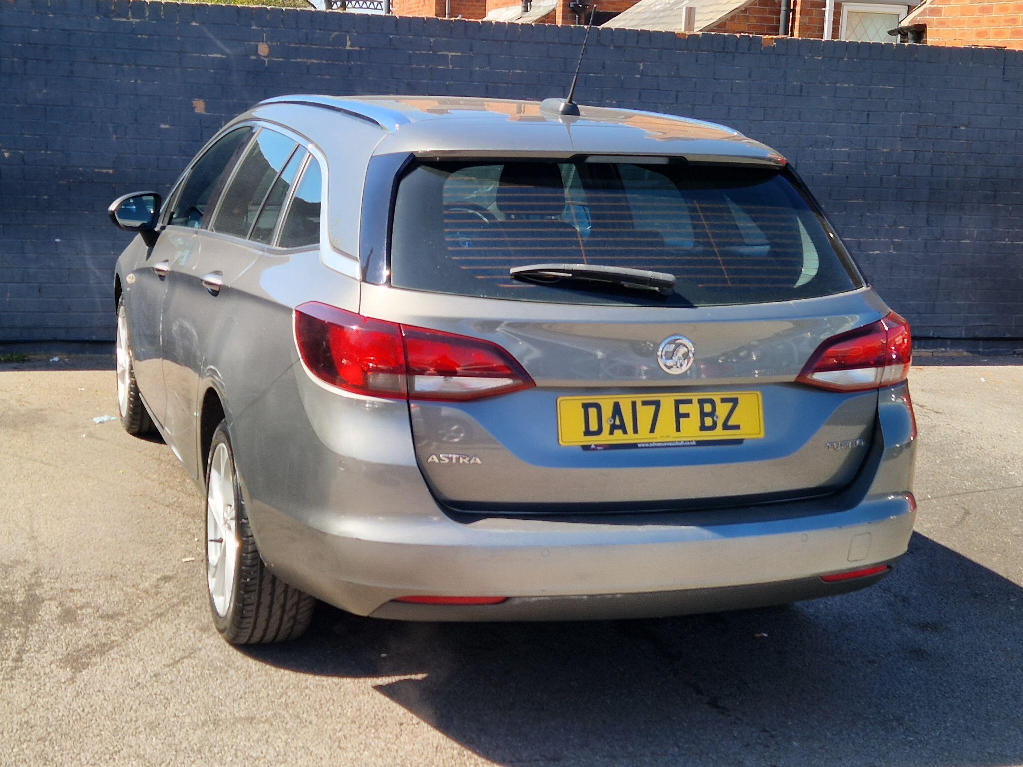 Vauxhall Astra - Image 8