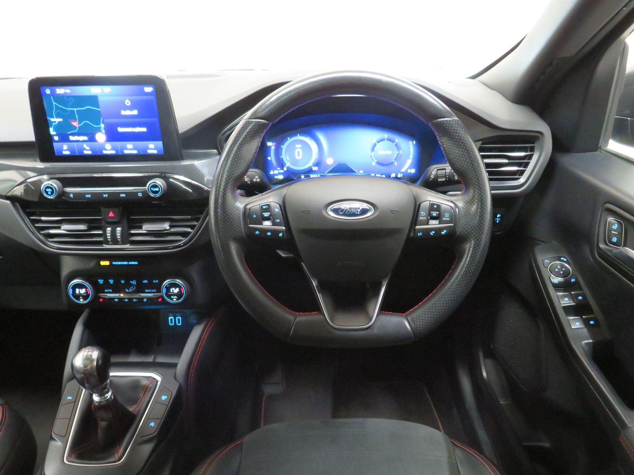 Ford Kuga - Image 14