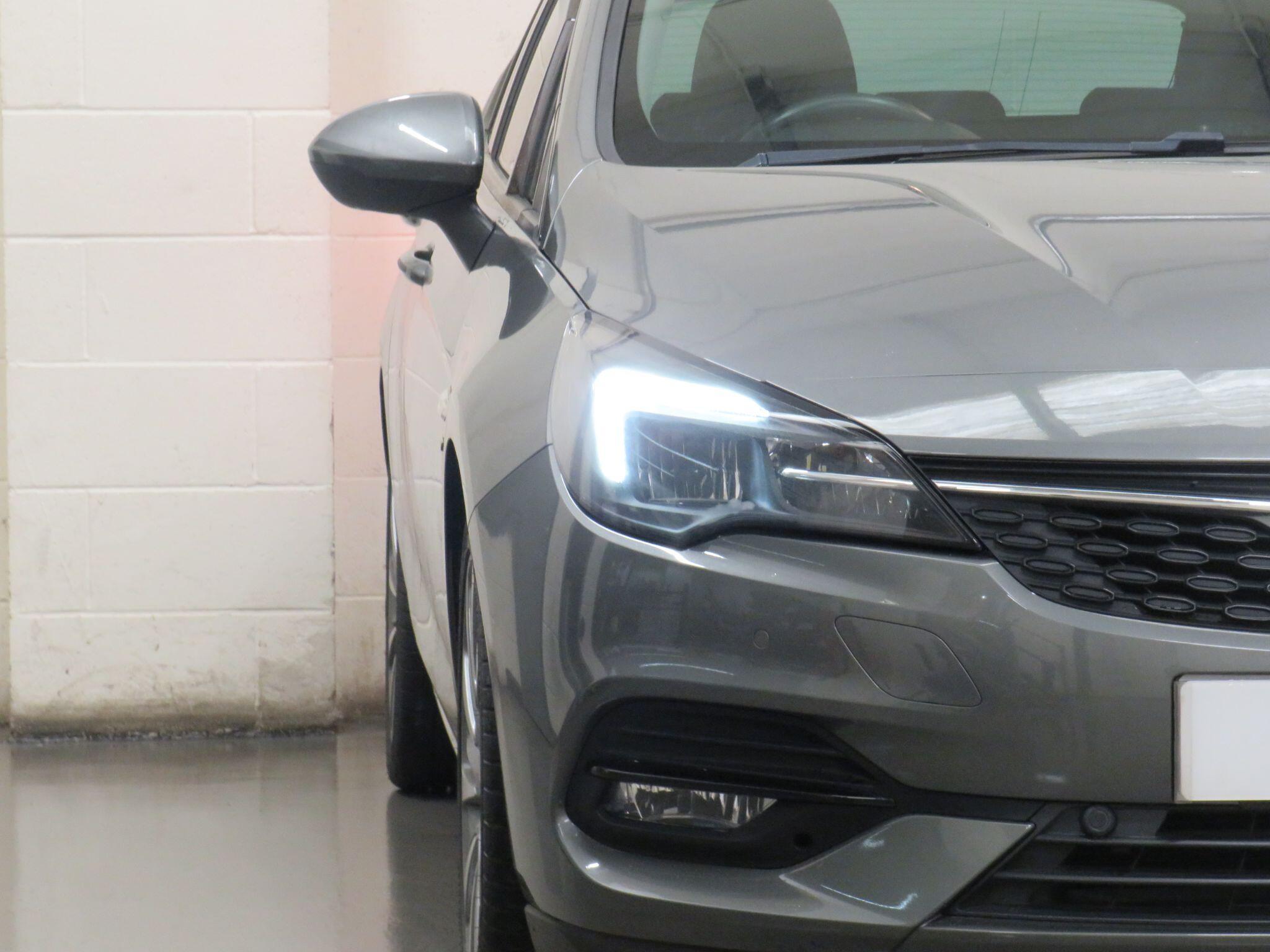 Vauxhall Astra - Image 11