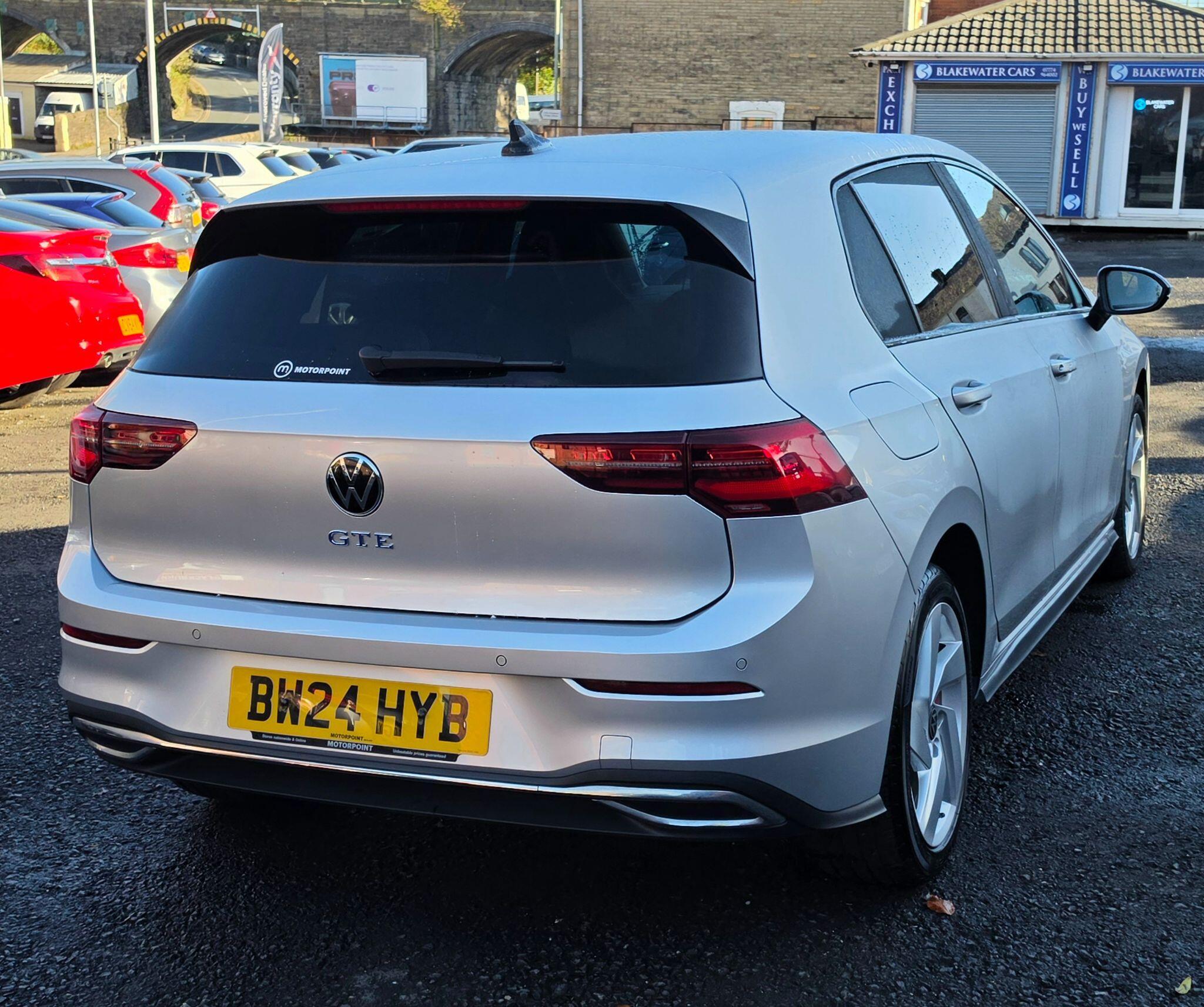 Volkswagen Golf - Image 7