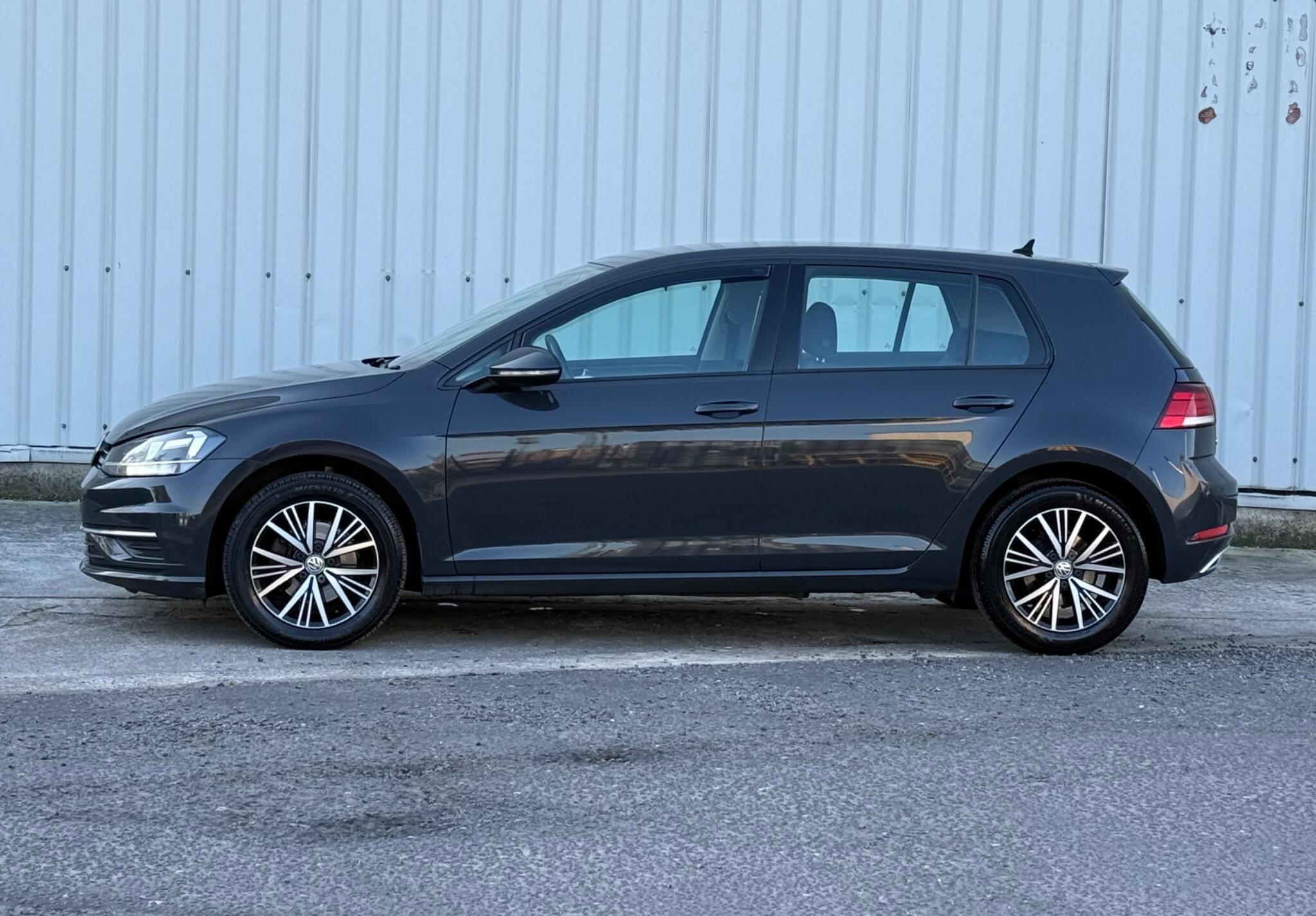 Volkswagen Golf - Image 12