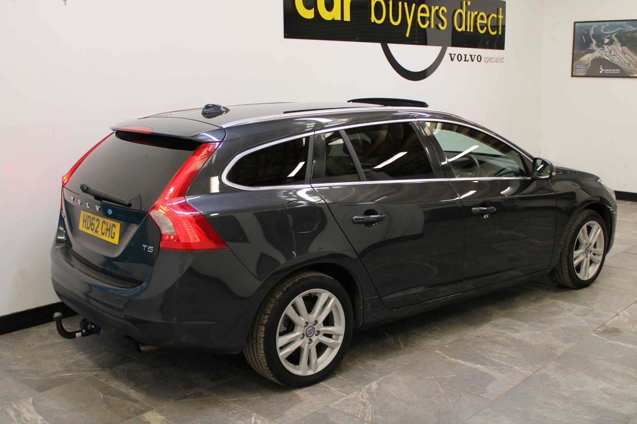 Volvo V60 - Image 4