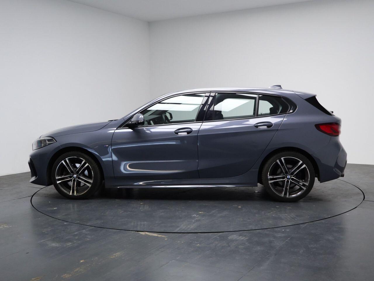 BMW 1 Series - Image 8