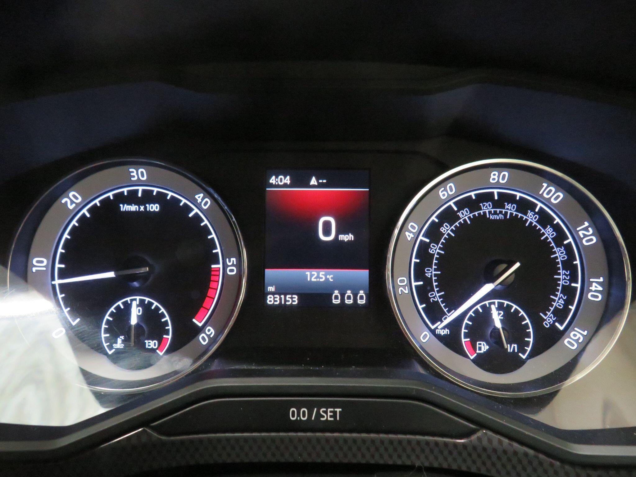 Skoda Superb - Image 15