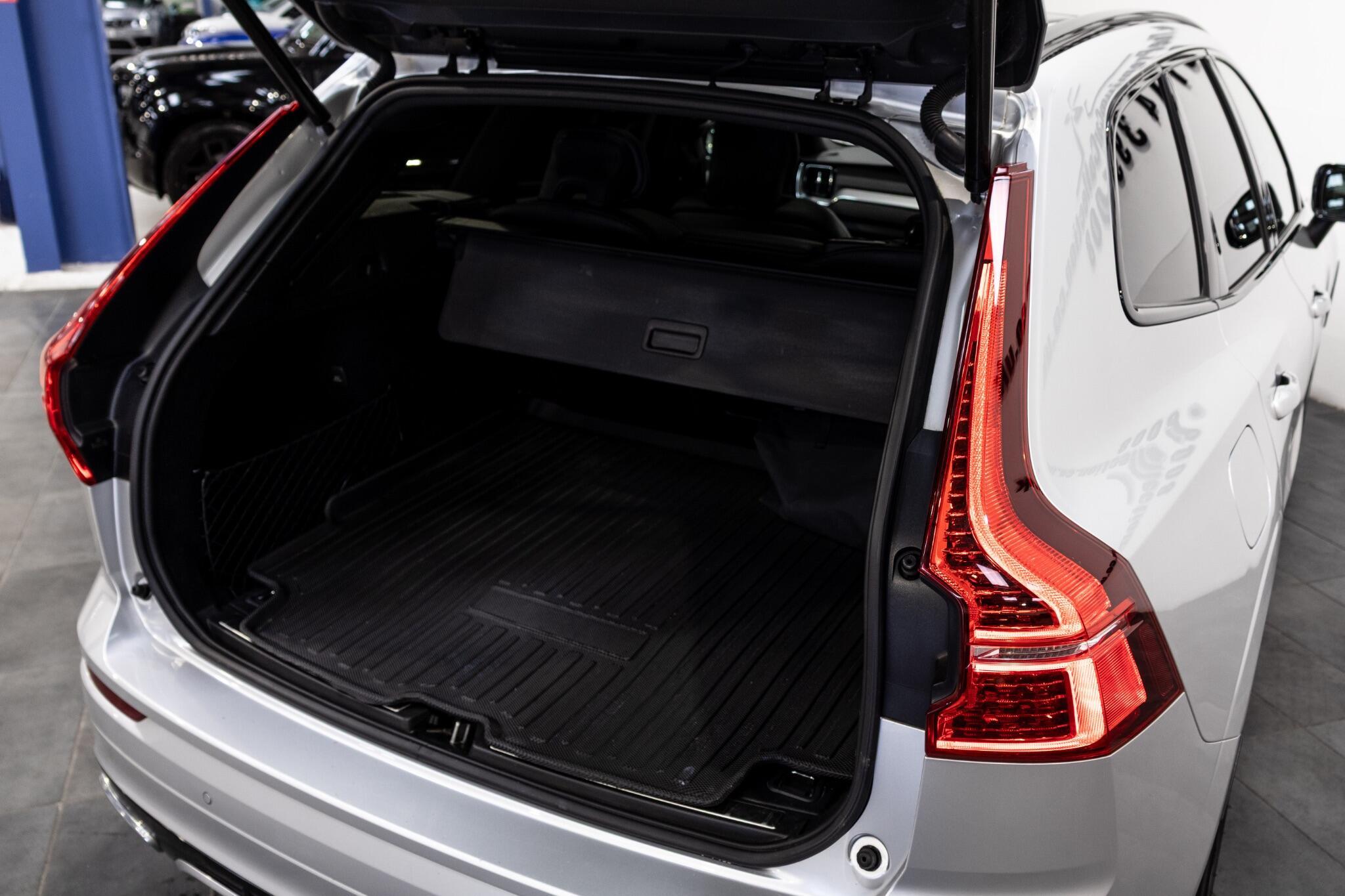 Volvo XC60 - Image 11