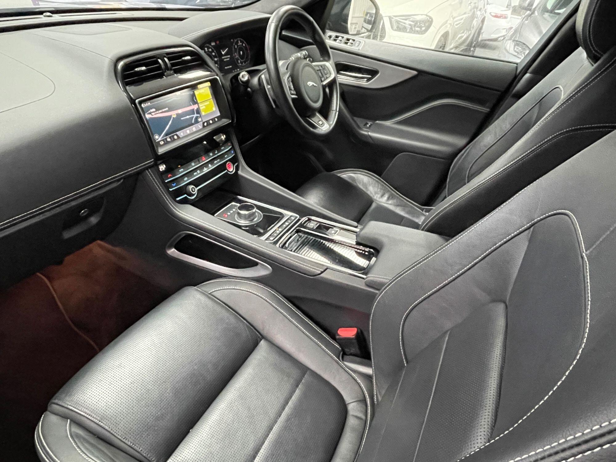 Jaguar F-Pace - Image 30