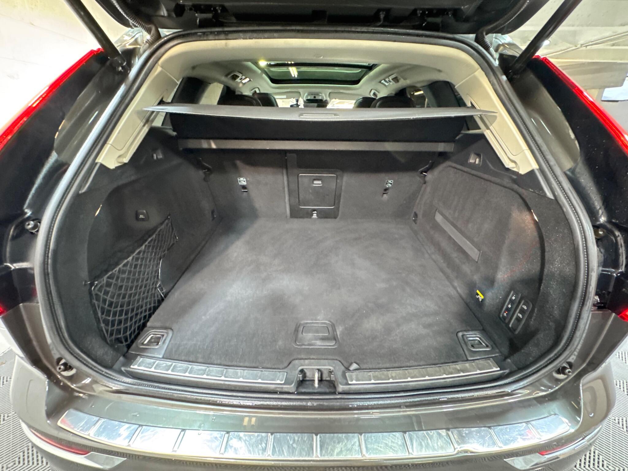 Volvo XC60 - Image 14