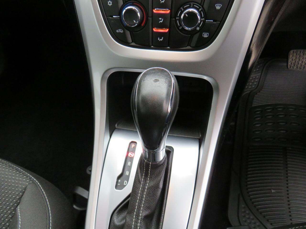 Vauxhall Astra - Image 14