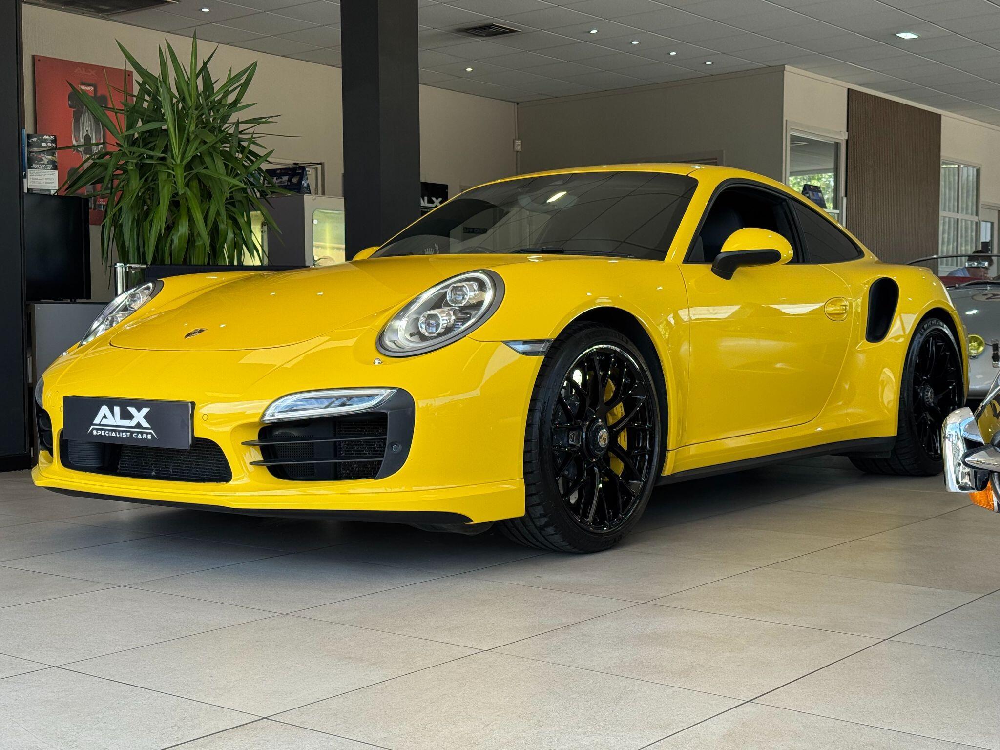 Porsche 911 - Image 15
