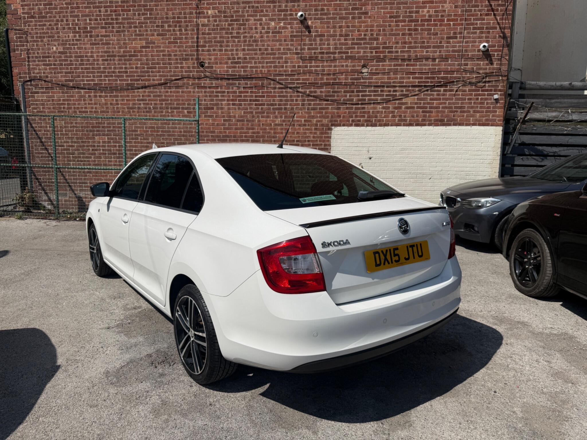 Skoda Rapid - Image 5