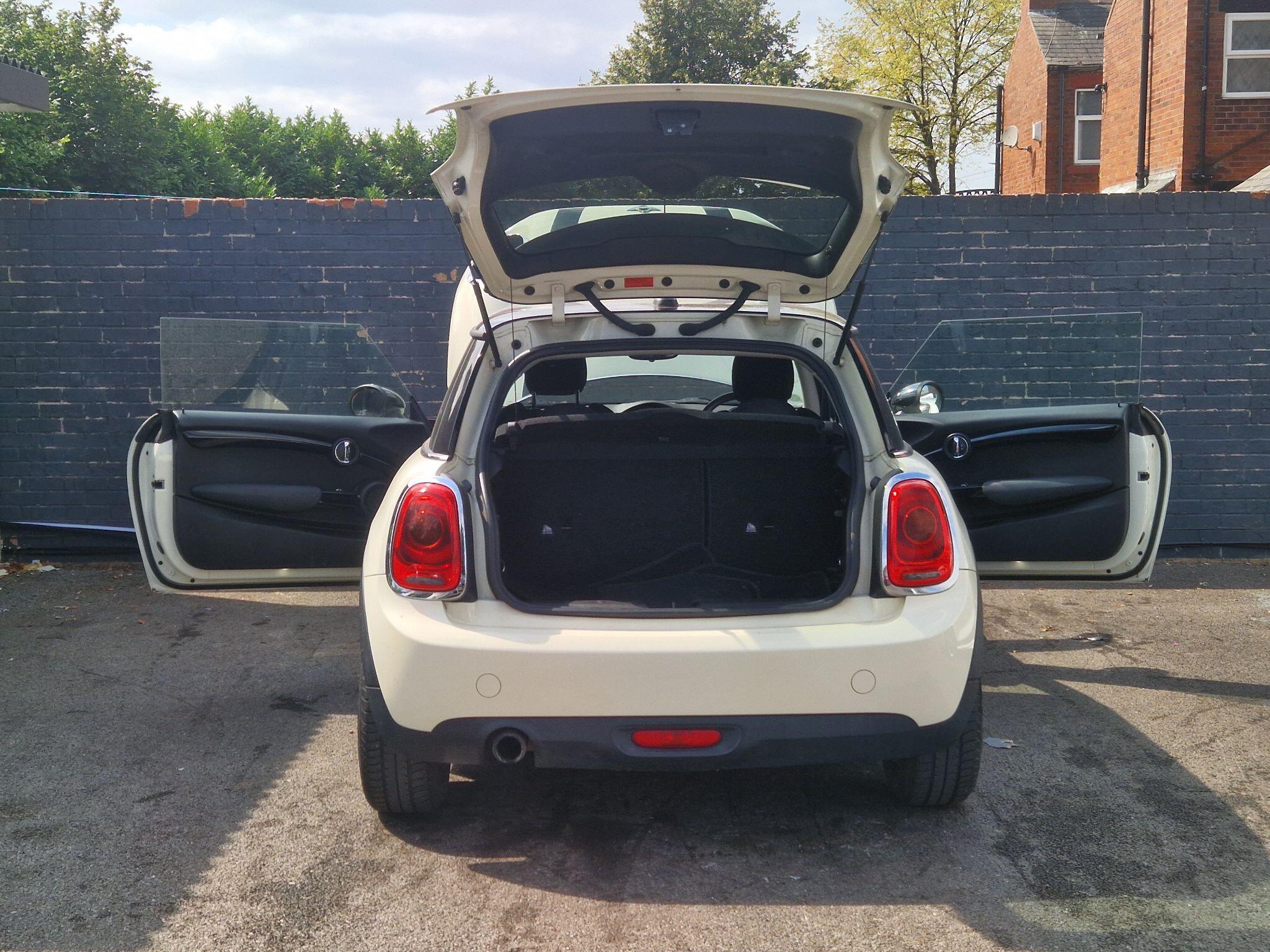 MINI Hatch - Image 20