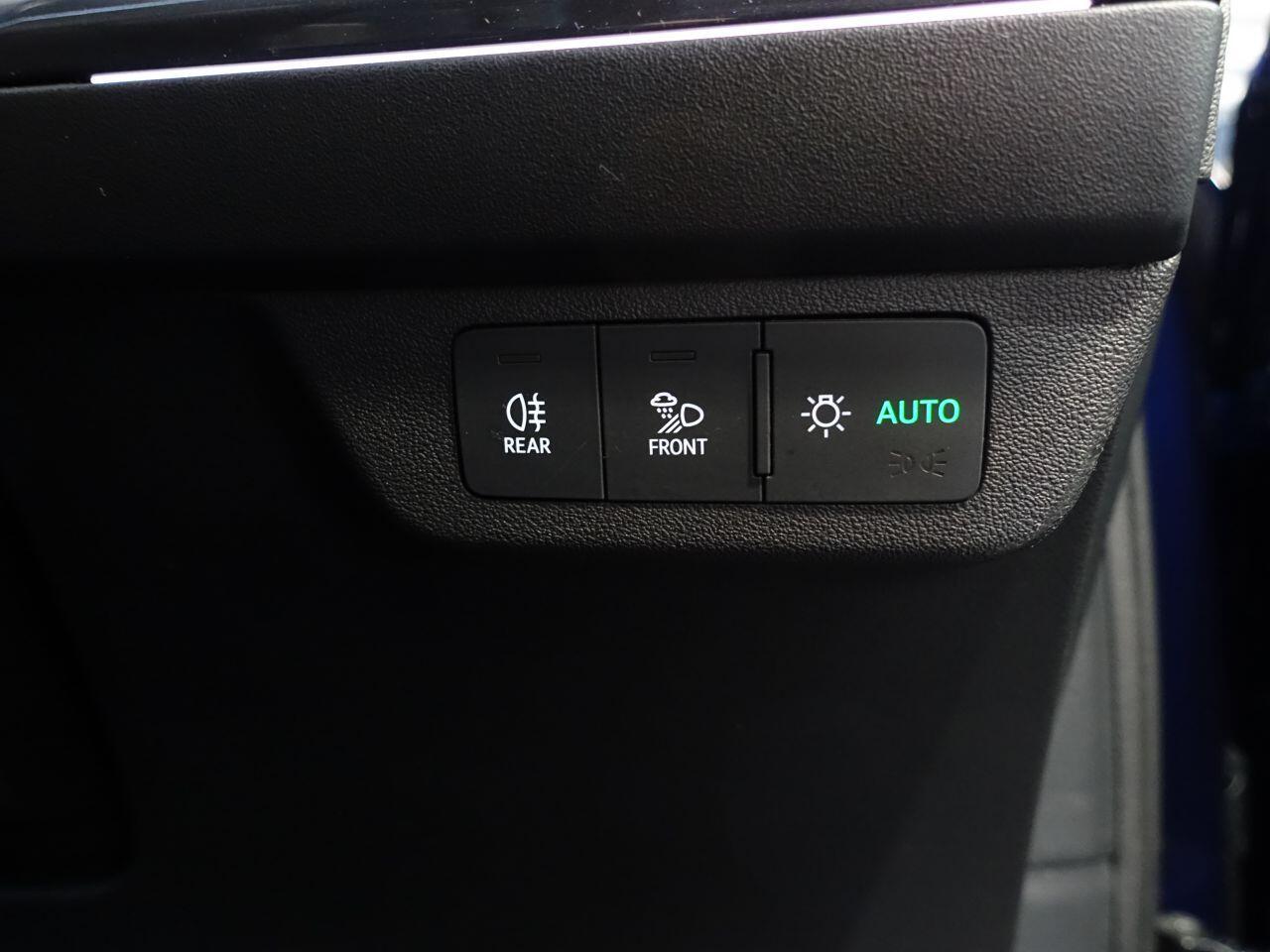 Audi Q4 E-Tron - Image 15