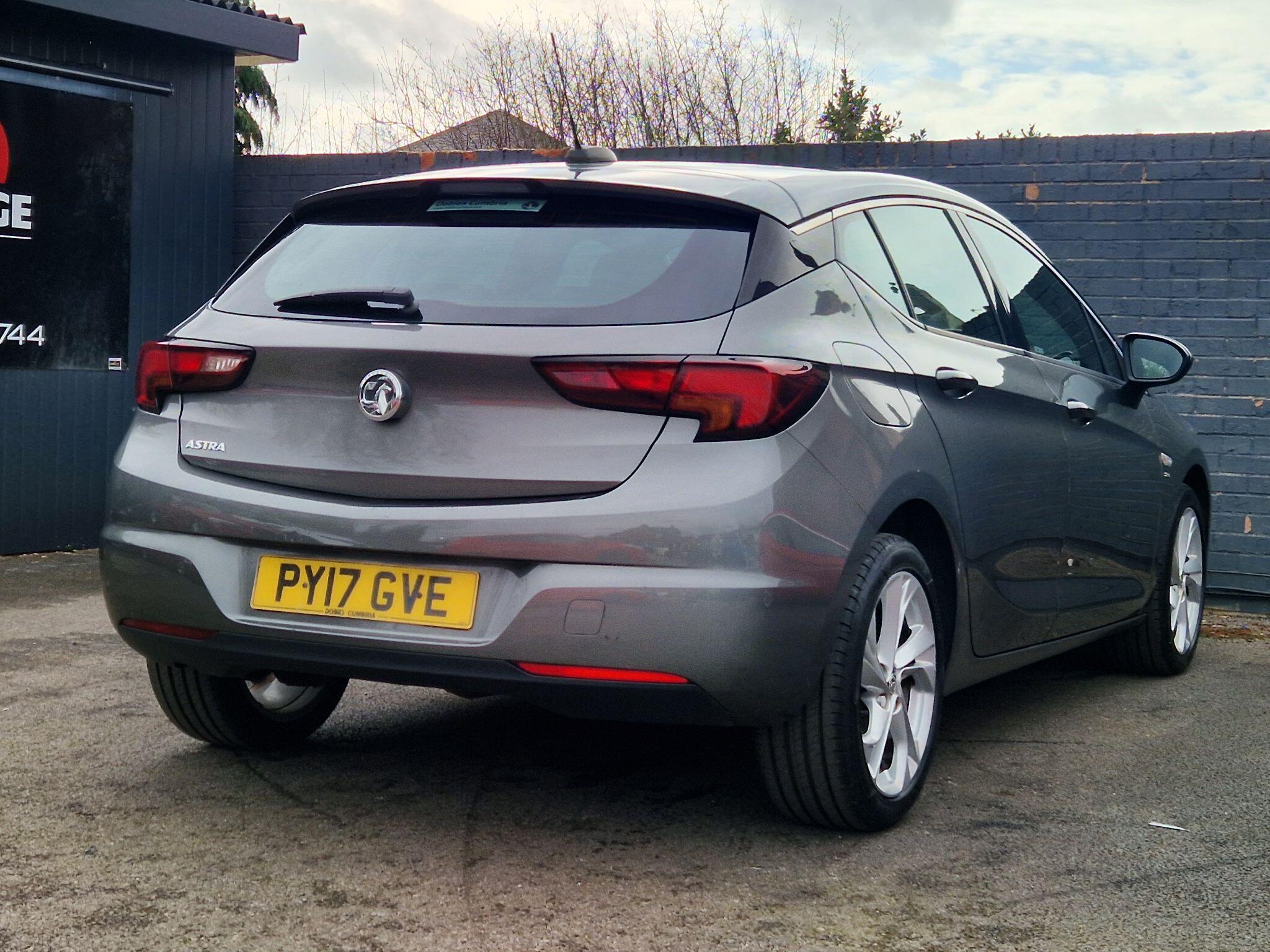 Vauxhall Astra - Image 45