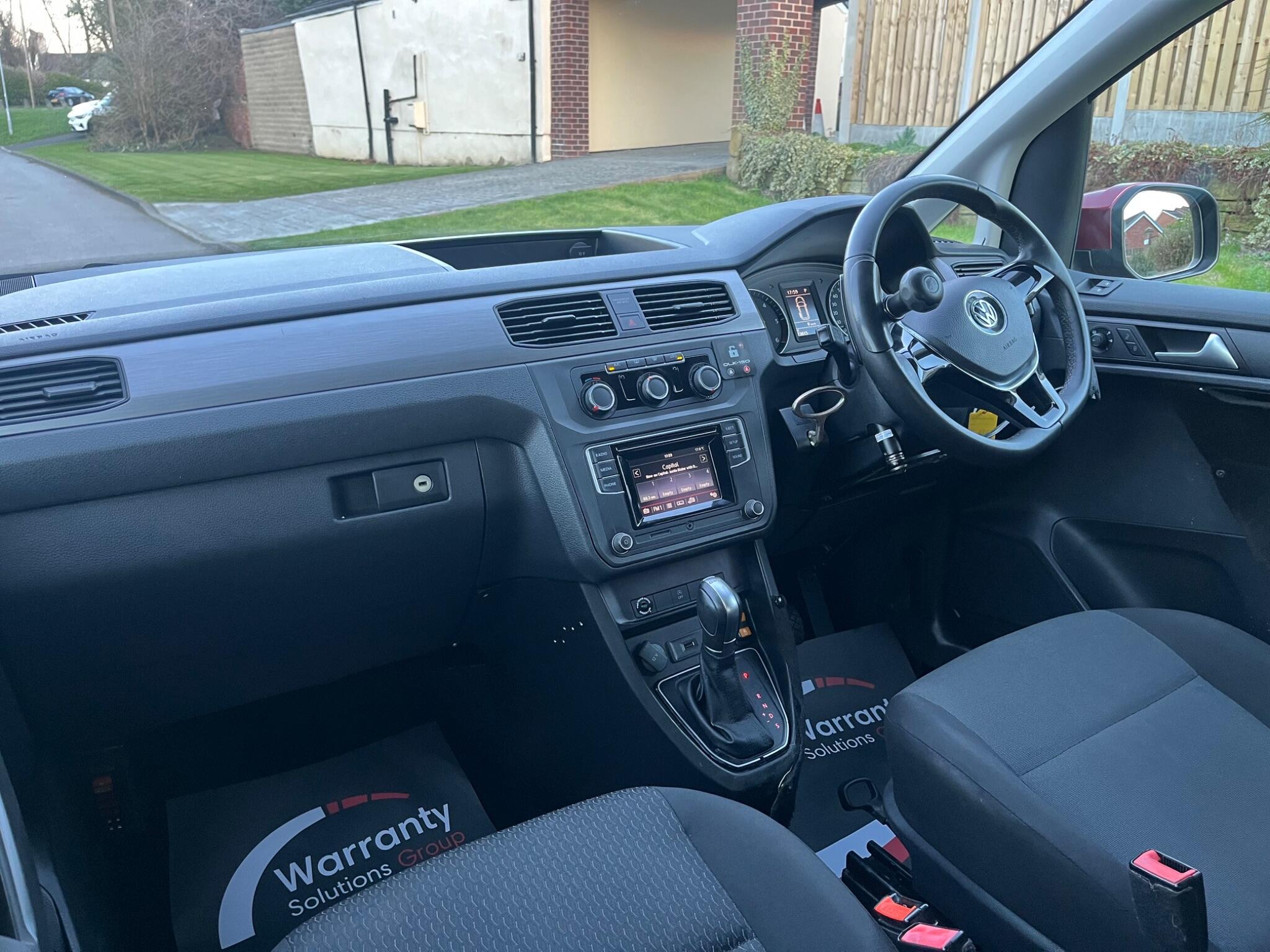 Volkswagen Caddy Life - Image 17